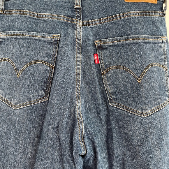 High Rise Skinny Levis Jeans - Picture 8 of 10
